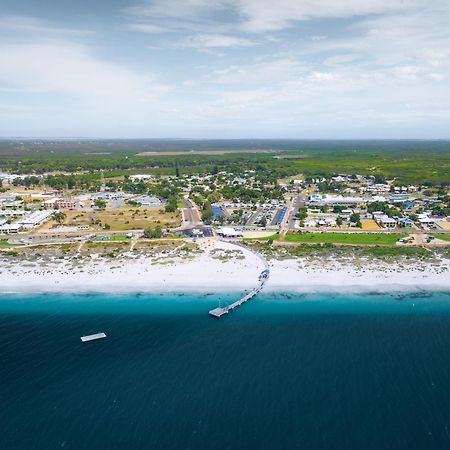 Отель Jurien Bay Tourist Park Экстерьер фото
