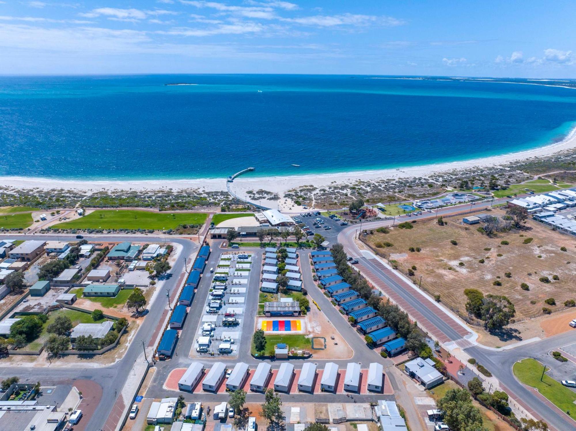 Отель Jurien Bay Tourist Park Экстерьер фото